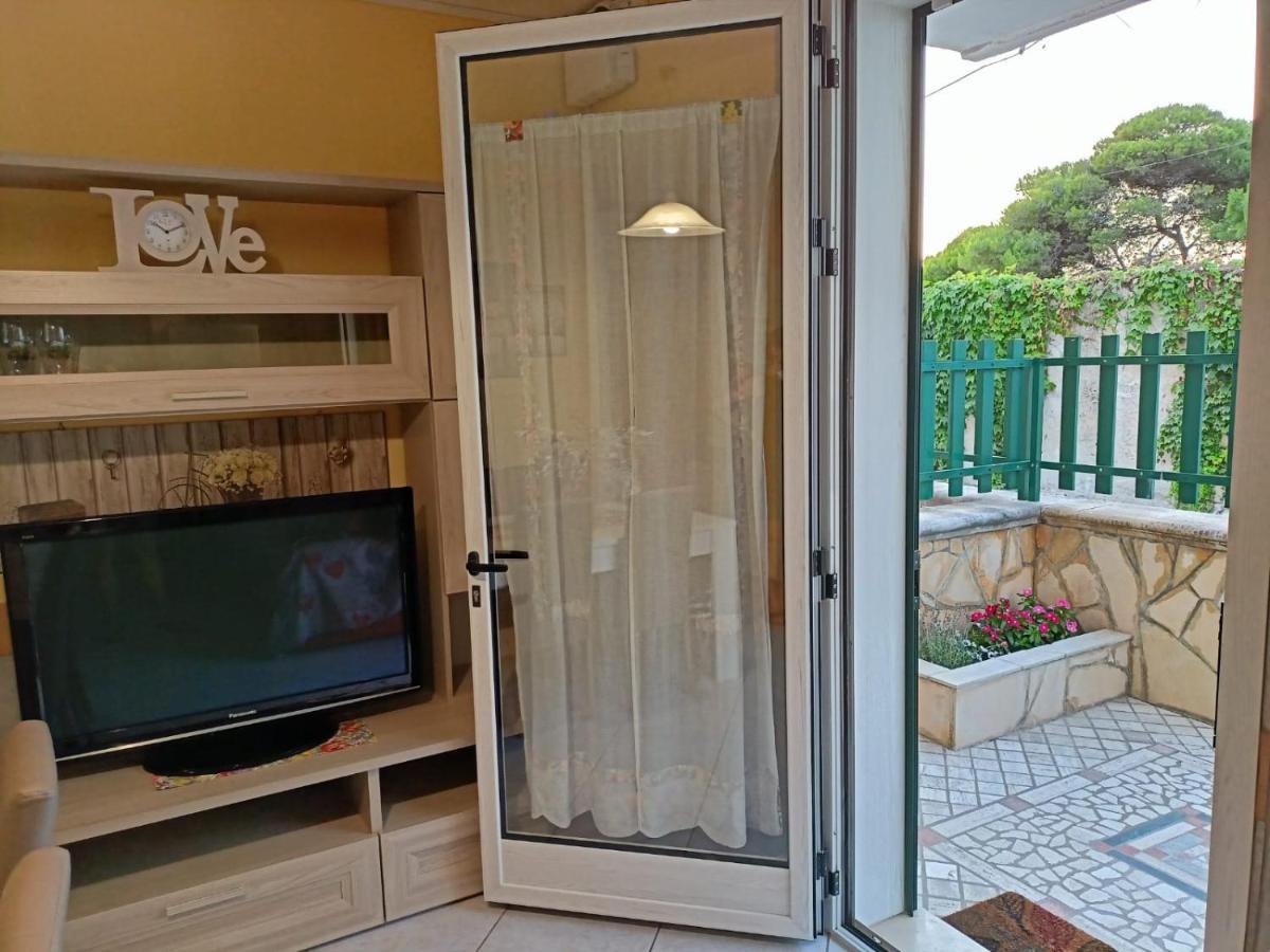 Villetta Poesia 50 M Dal Mare Con Giardino E Parcheggio Torre dell'Orso Extérieur photo