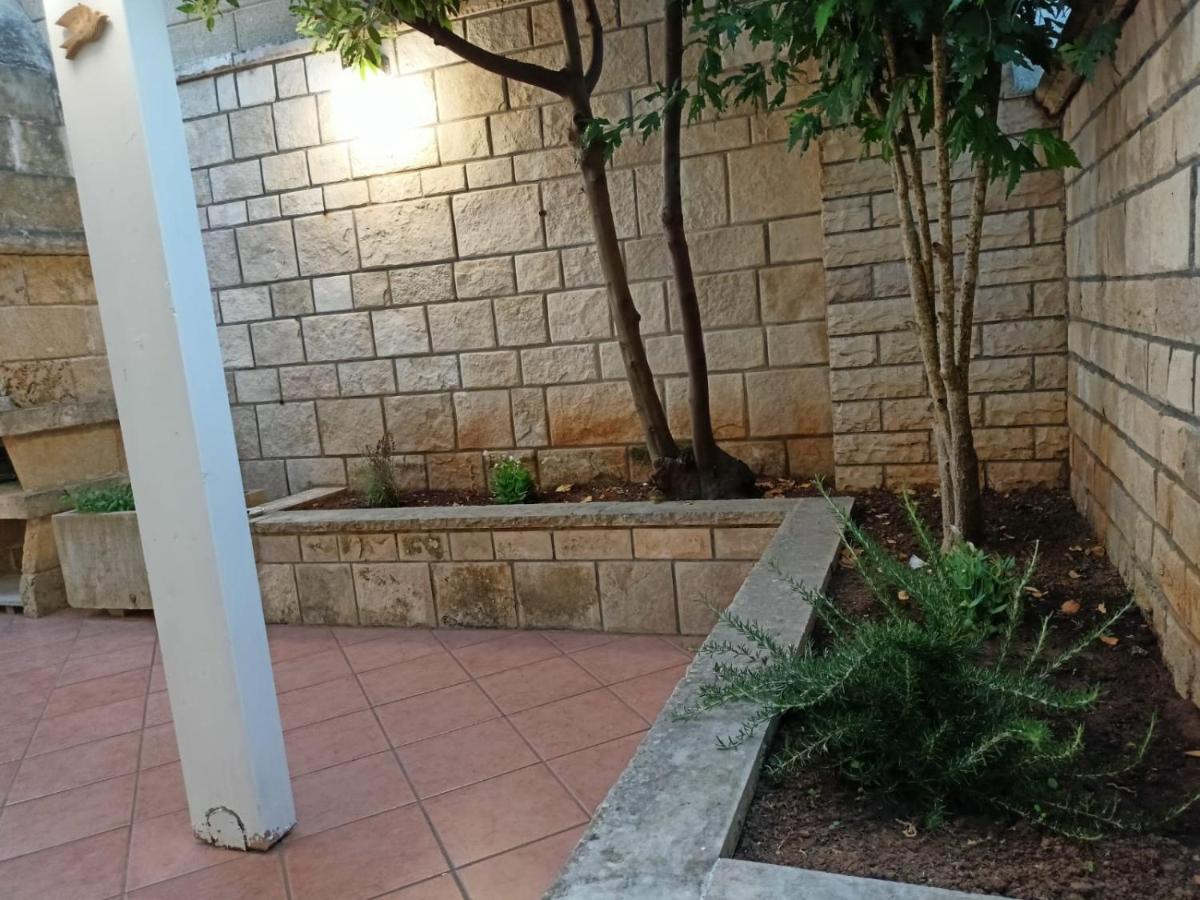 Villetta Poesia 50 M Dal Mare Con Giardino E Parcheggio Torre dell'Orso Extérieur photo