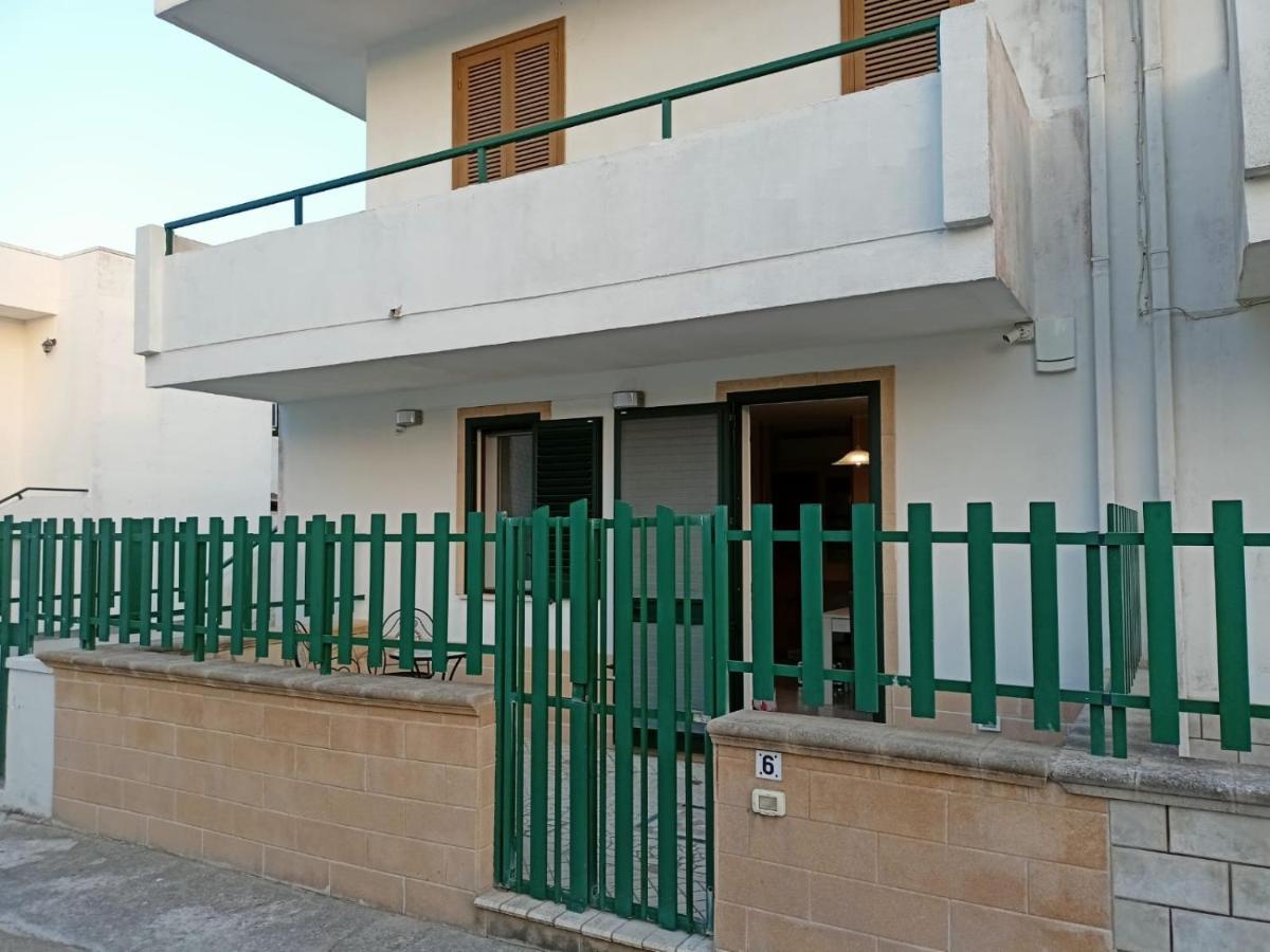 Villetta Poesia 50 M Dal Mare Con Giardino E Parcheggio Torre dell'Orso Extérieur photo