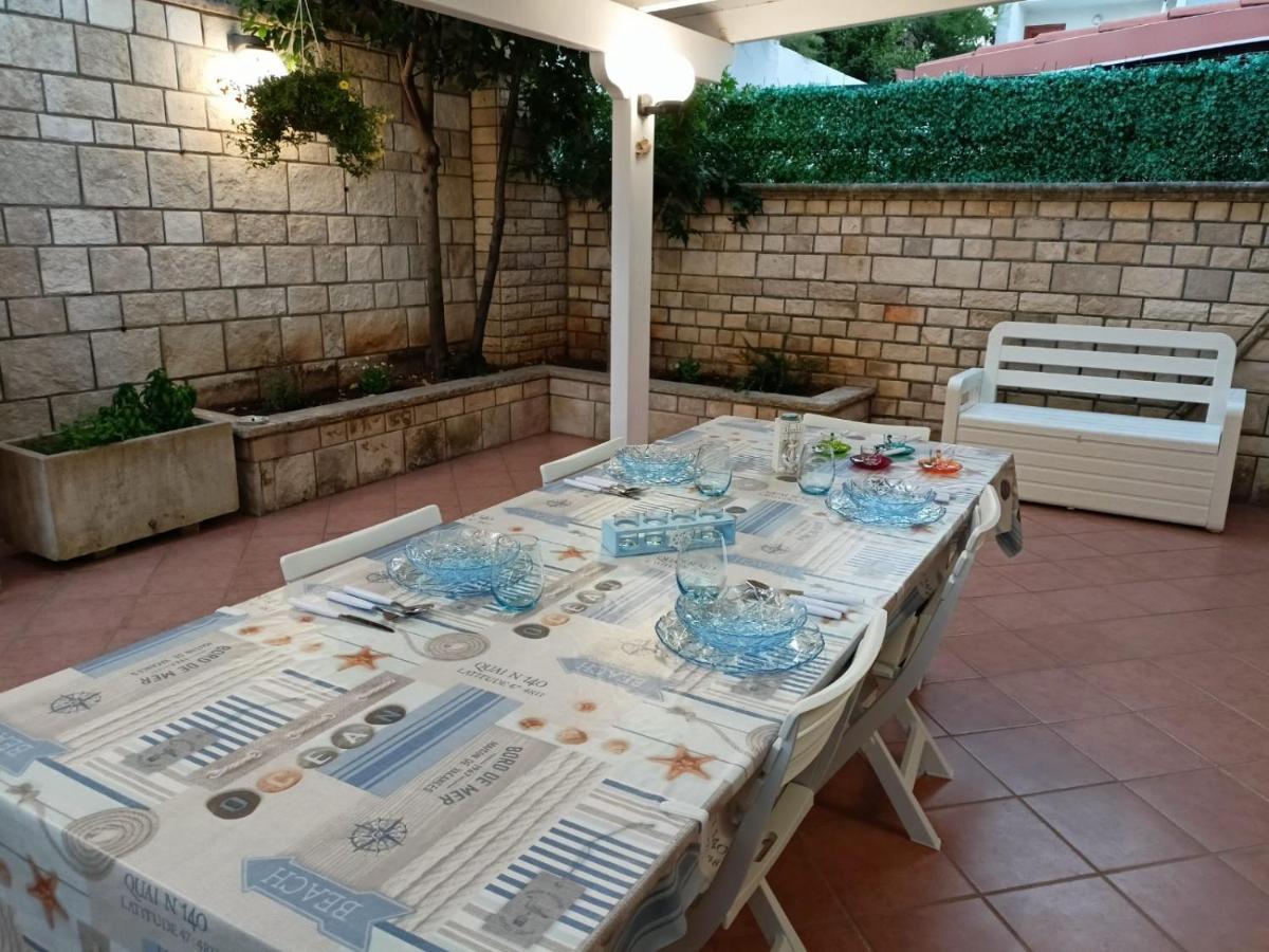Villetta Poesia 50 M Dal Mare Con Giardino E Parcheggio Torre dell'Orso Extérieur photo